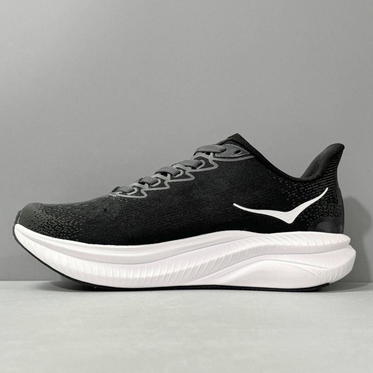 HOKA ONE ONE Mach 6 Wide 'Black White' | Banlieue91