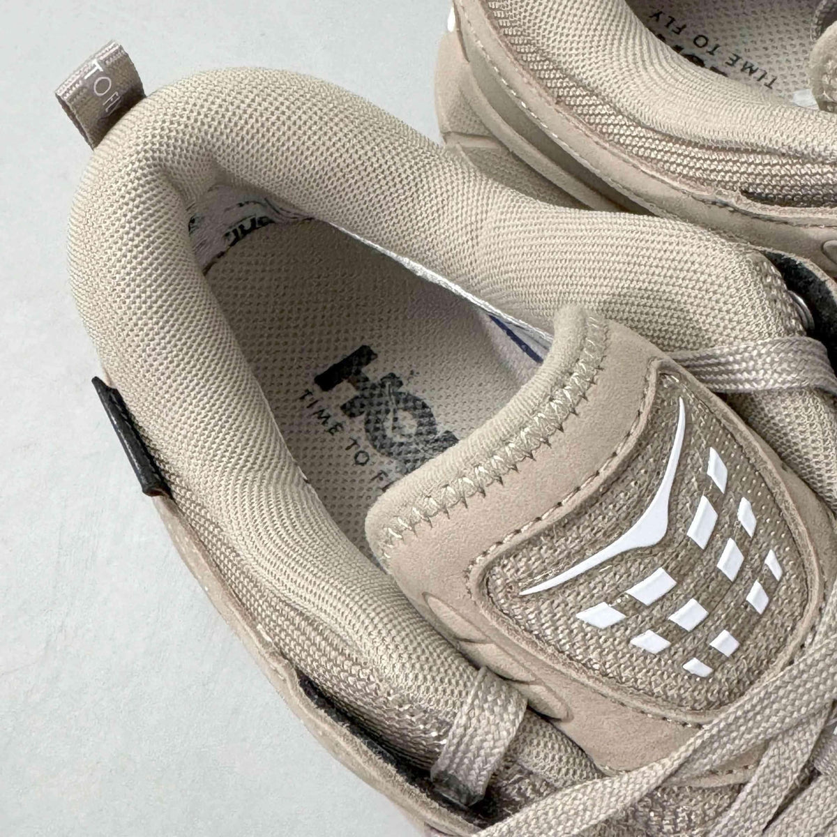 Hoka One One Tor Ultra Low Wp Jp 'Simply Taupe' | Banlieue91