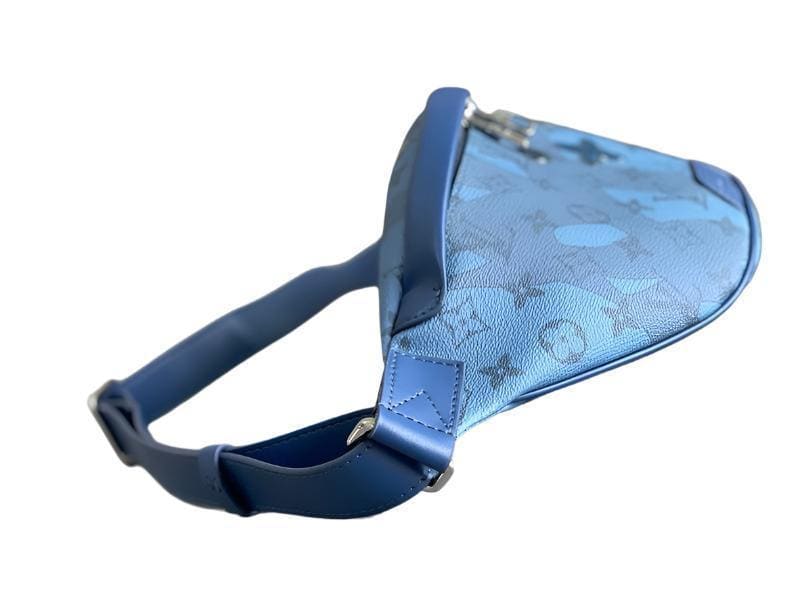 Louis Vuitton Discovery Bumbag Limited Edition Aquagarden Monogram Canvas | Banlieue91