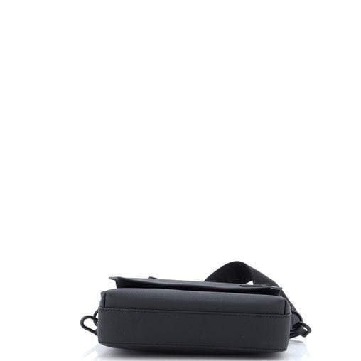 Louis Vuitton Fastline Messenger Bag Aerogram Leather | Banlieue91