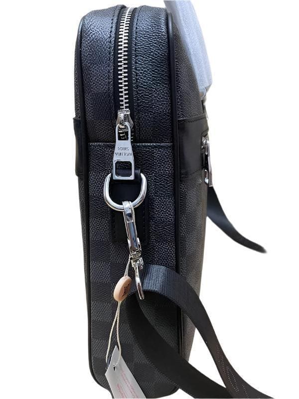 Louis Vuitton Grey Monogram Giant Empreinte Leather Onthego MM Men Bag | Banlieue91