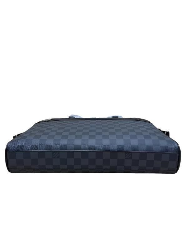 Louis Vuitton Grey Monogram Giant Empreinte Leather Onthego MM Men Bag | Banlieue91