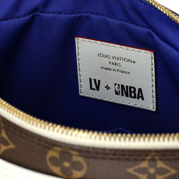 Louis Vuitton x NBA Nil Messenger Bag in Monogram Antarctica Canvas - Banlieue91