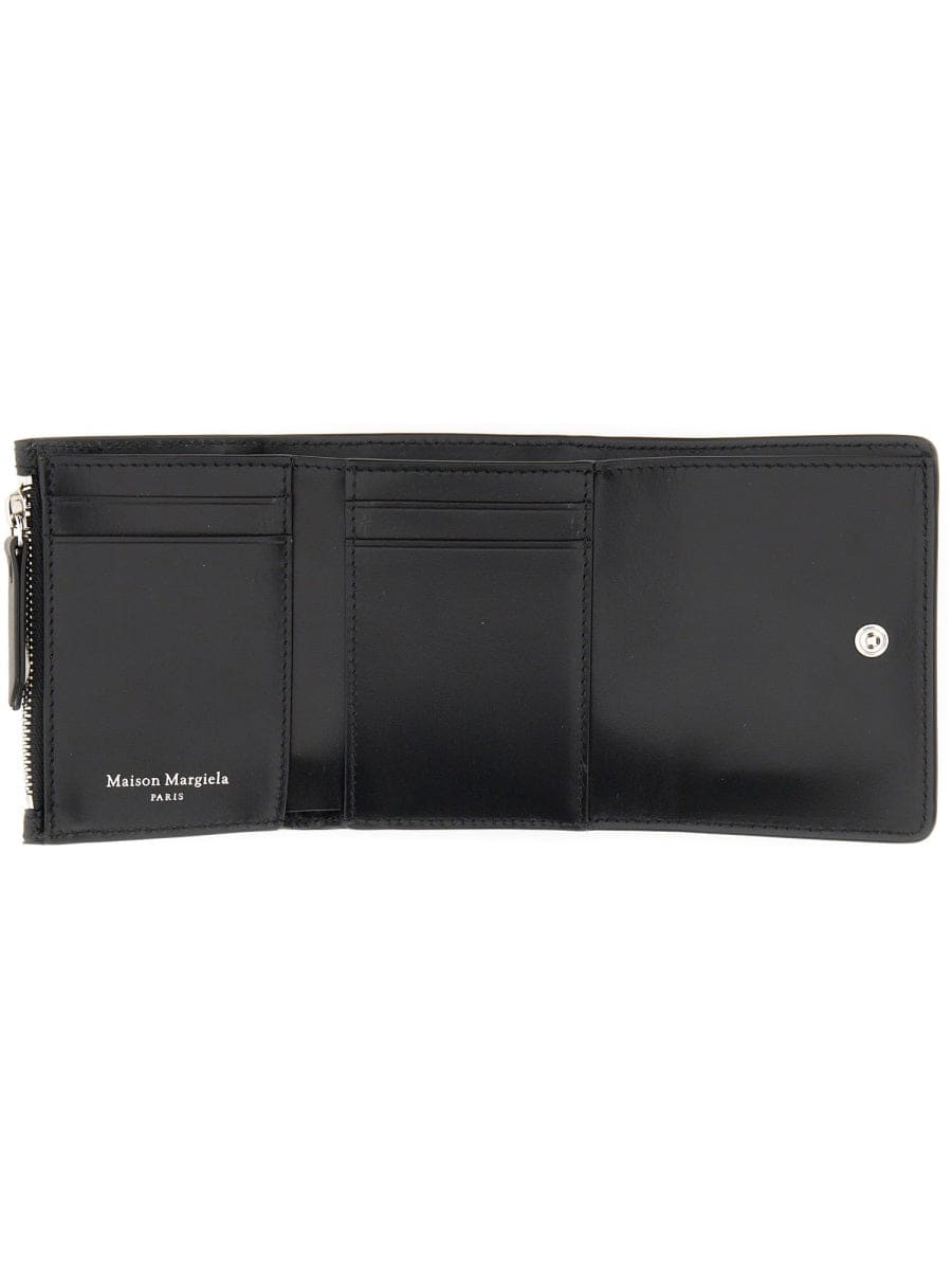 MAISON MARGIELA Mini Leather Wallet with Quattro Stitching - 8.5 CM x 10.5 CM x 2.5 CM | Banlieue91