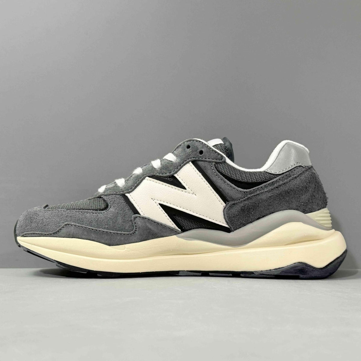 New Balance 57/40 'Vintage Dark Grey White' | Banlieue91