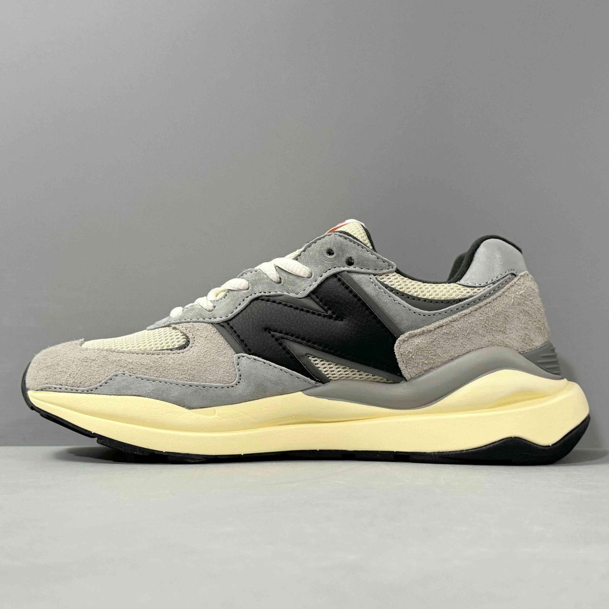 New Balance NB5740 M5740RG | Banlieue91