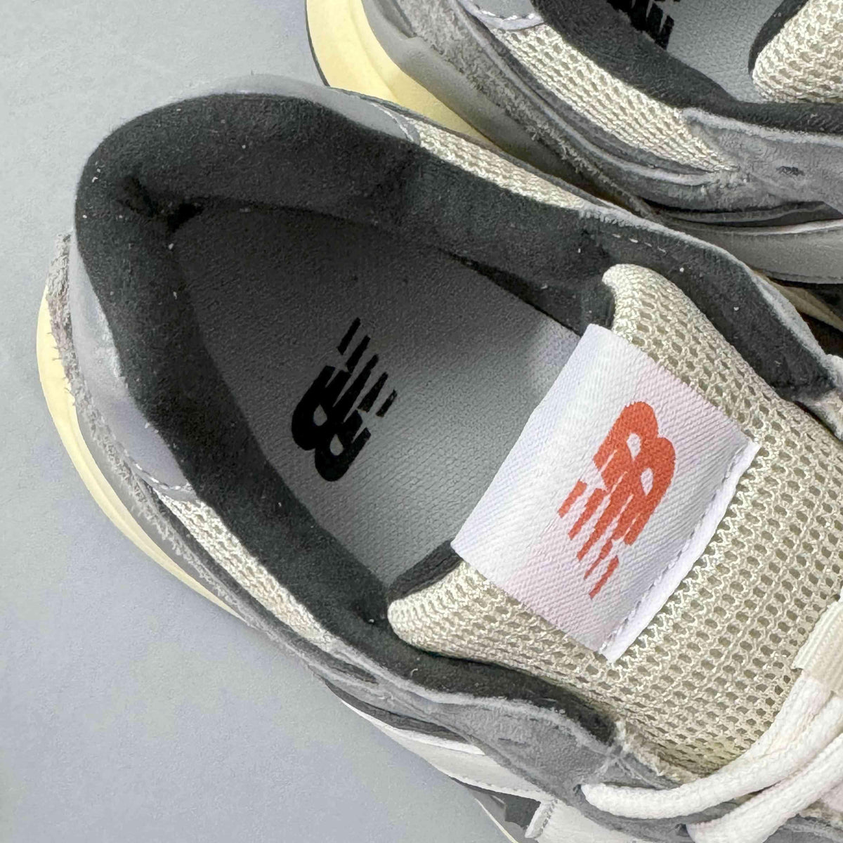 New Balance NB5740 M5740RG | Banlieue91