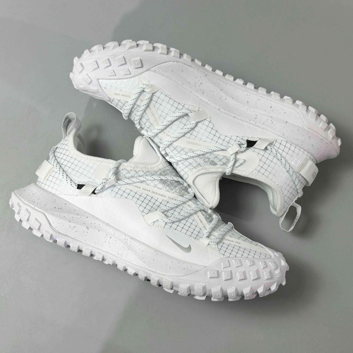 Nike ACG Mountain Fly Low Gore-Tex SE 'Triple White' | Banlieue91
