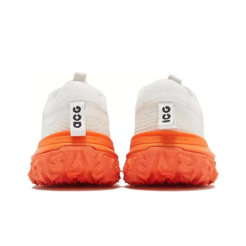 Nike ACG Mountain Fly Low SE 'Summit White Safety Orange' | Banlieue91