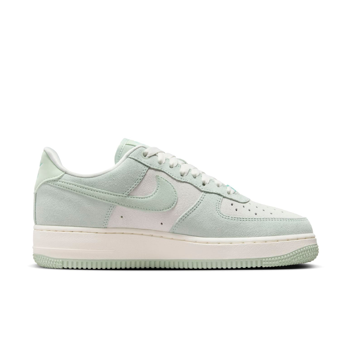 Nike Air Force 1 '07 SE 'Spruce Aura Pistachio Frost' | Banlieue91