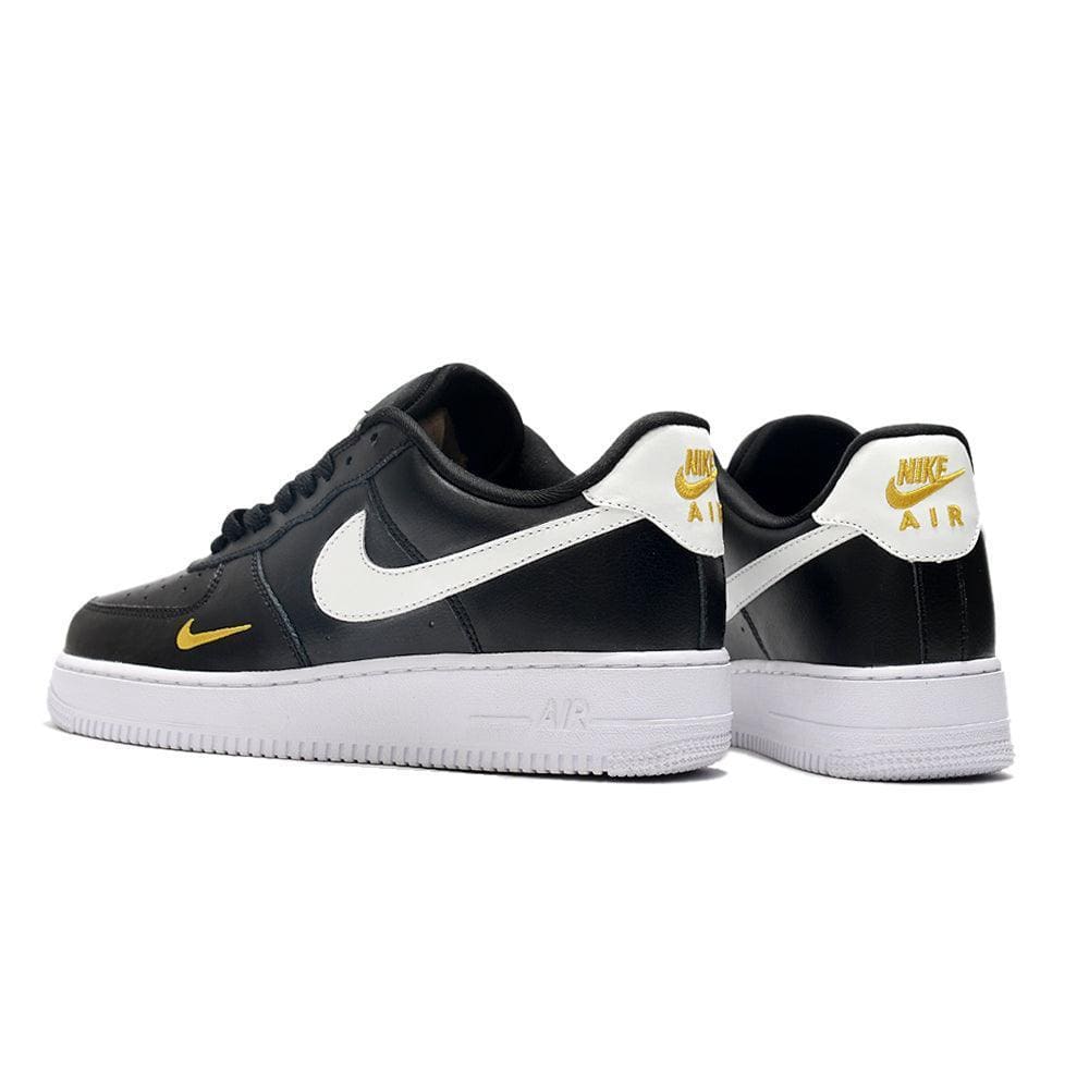 Nike Air Force 1 'Essential Black White' | Banlieue91