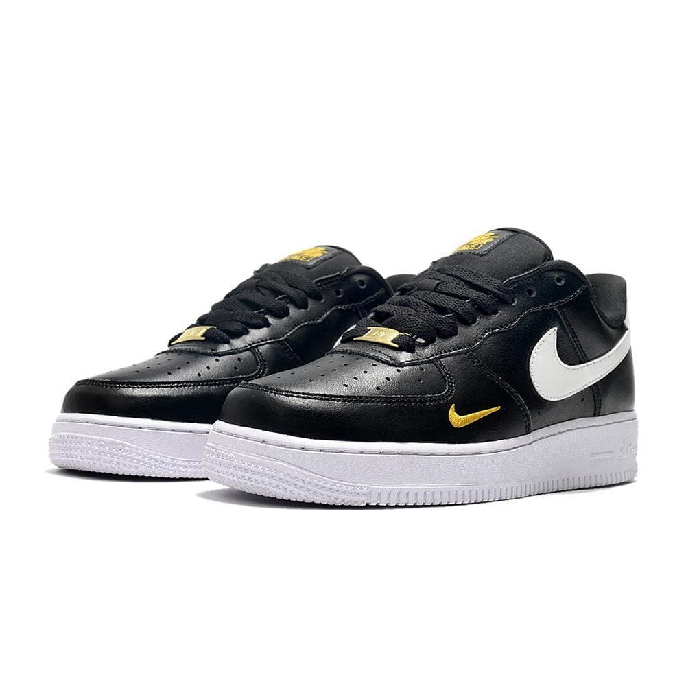 Nike Air Force 1 'Essential Black White' | Banlieue91