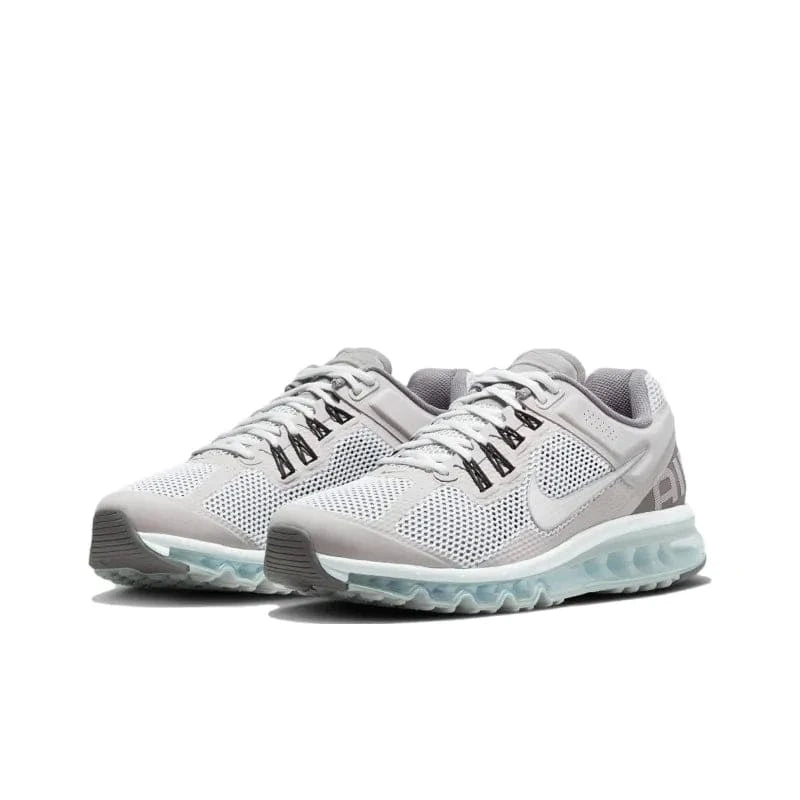 Nike Air Max 2013 'Photon Dust' | Banlieue91