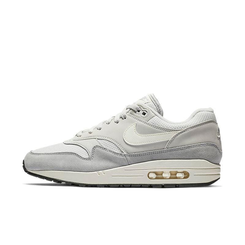 Nike Air Max 87 'Vast Grey' | Banlieue91