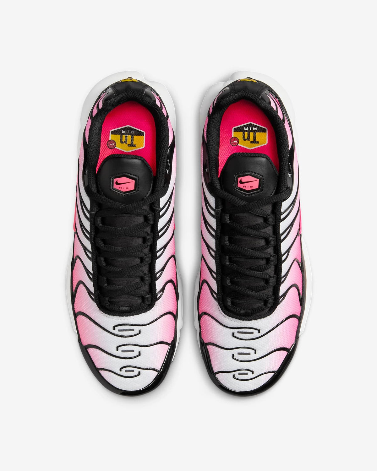 Nike Air Max Plus 'Black Hot Punch' | Banlieue91