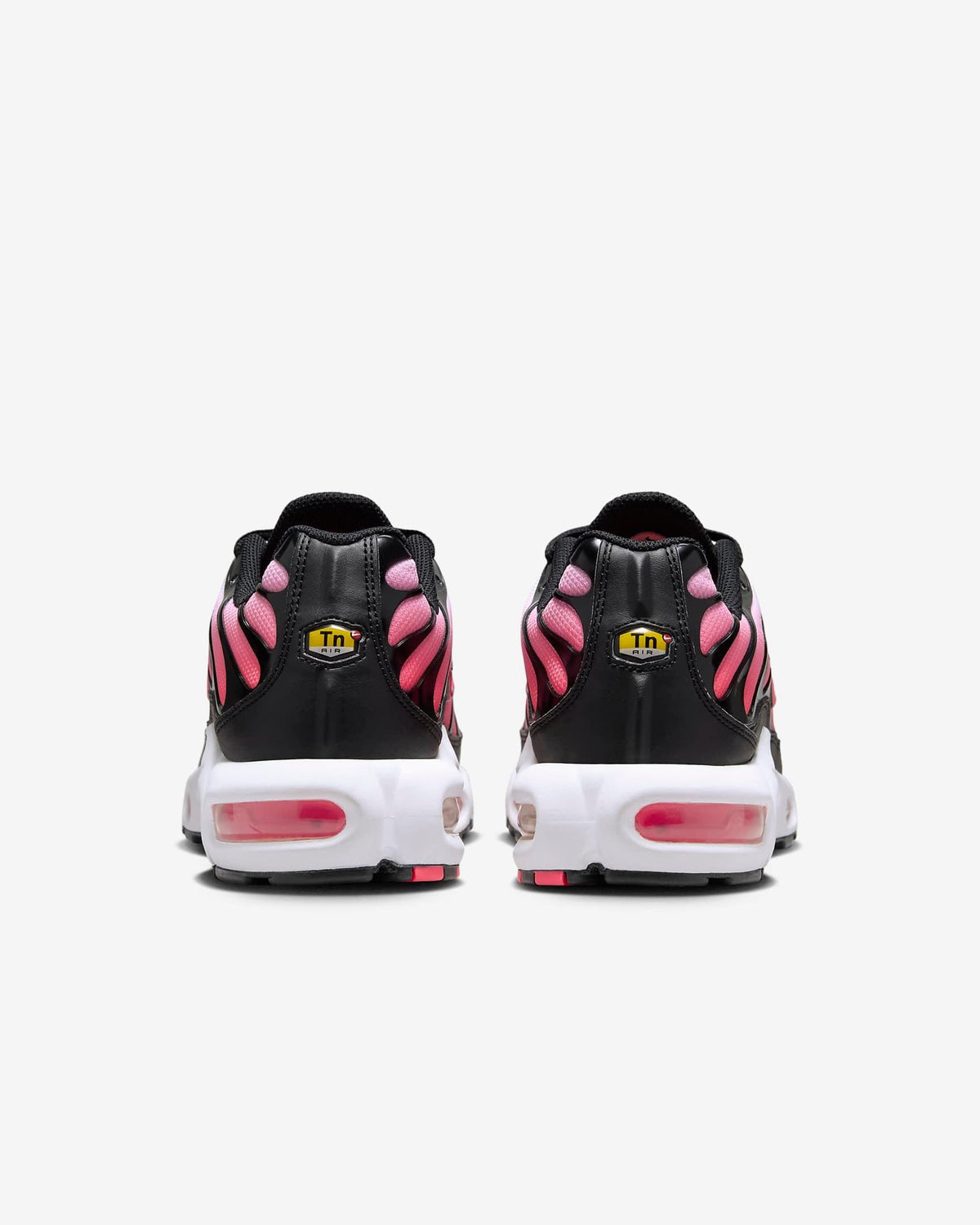 Nike Air Max Plus 'Black Hot Punch' | Banlieue91