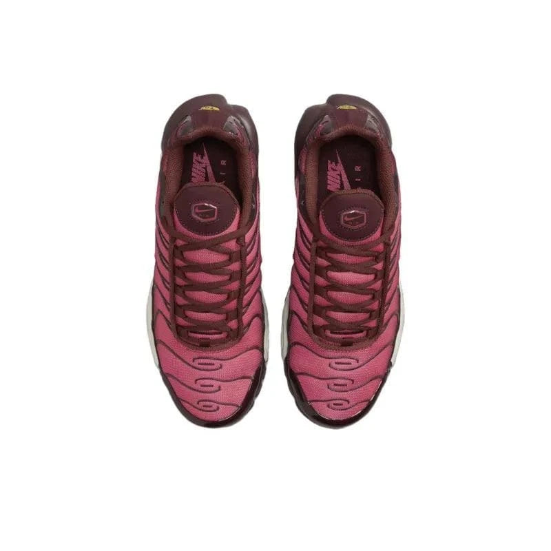 Nike Air Max Plus 'Burgundy Crush' | Banlieue91