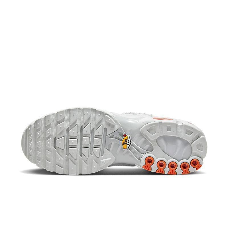 Nike Air Max Plus Utility 'Safety Orange Pure Platinum' | Banlieue91
