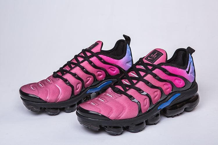 Nike Air VaporMax Plus 'Black Team Red Hyper Violet' | Banlieue91