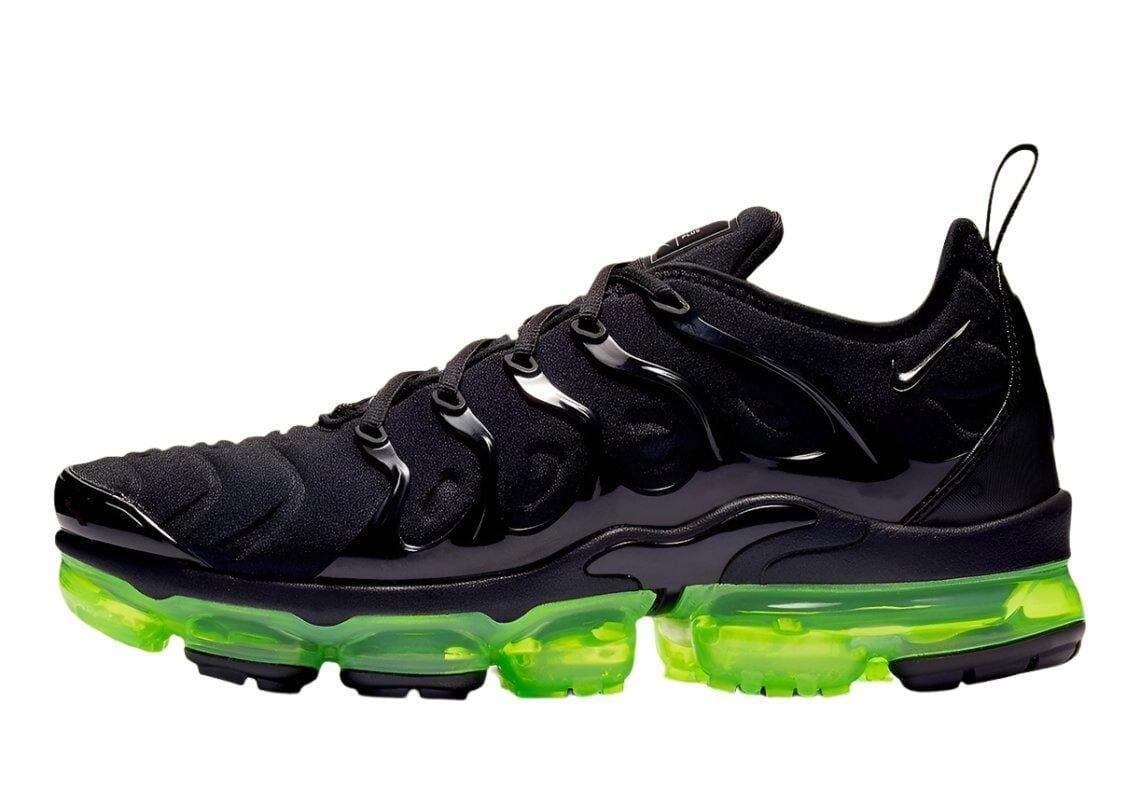 Nike Air VaporMax Plus Black Volt Sole Sneakers - Men's | Banlieue91
