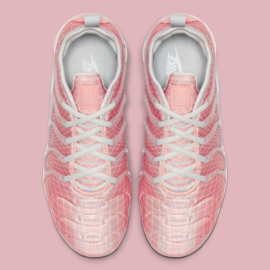 Nike Air VaporMax Plus 'Bleached Coral Pure Platinum' | Banlieue91