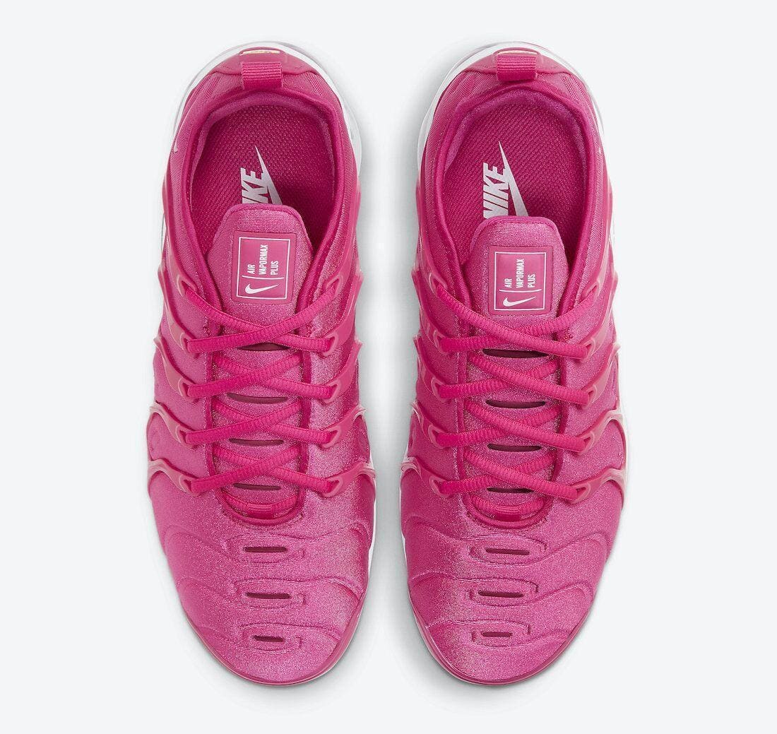 Nike Air VaporMax Plus 'Fireberry' | Banlieue91