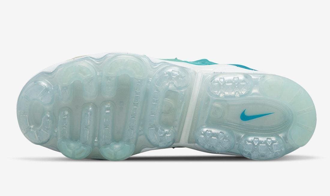 Nike Air VaporMax Plus 'Mint Foam Laser Blue' | Banlieue91