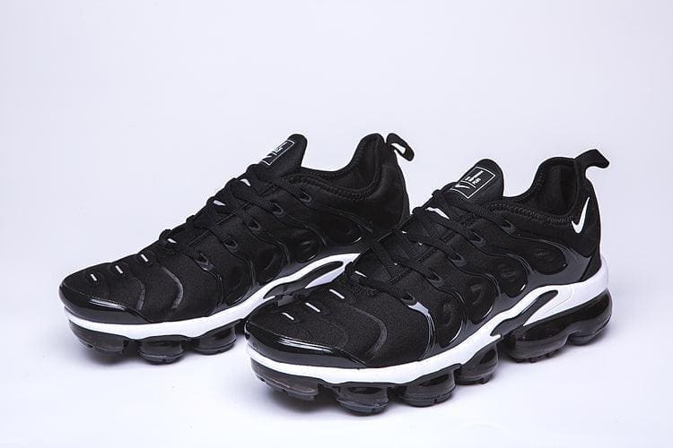 Nike Air VaporMax Plus 'Overbranding Black' | Banlieue91