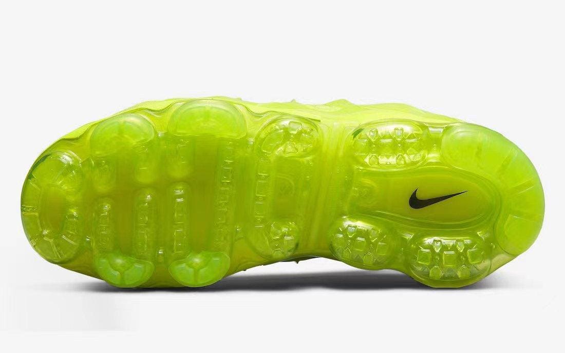 Nike Air VaporMax Plus 'Tennis Ball' | Banlieue91