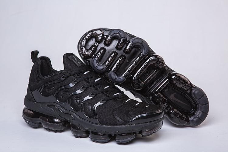 Nike Air VaporMax Plus Triple Black Sneakers – All-Day Comfort | Banlieue91
