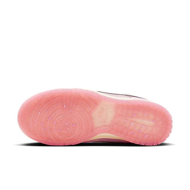 Nike Dunk Low 'LX Barbie' | Banlieue91