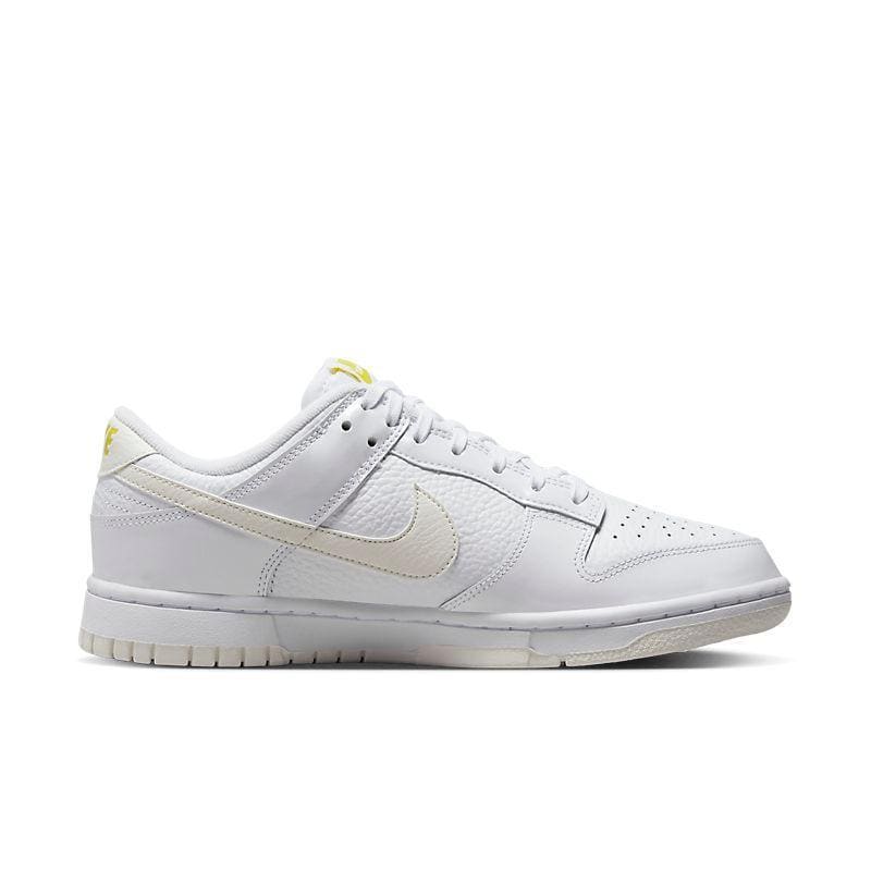 Nike Dunk Low 'Valentine's Day Yellow Heart' | Banlieue91