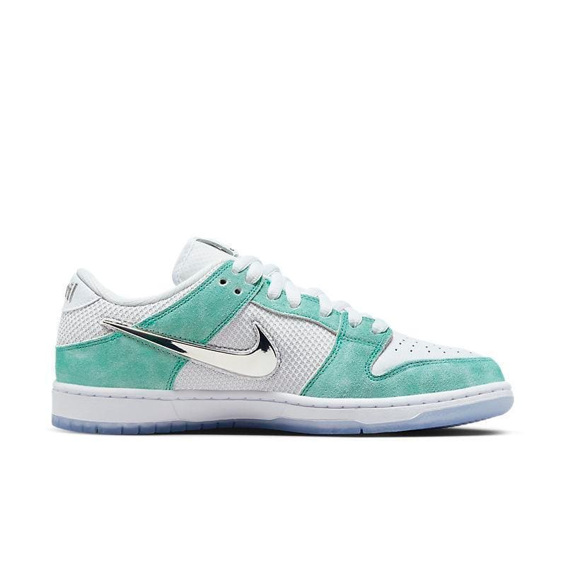 Nike SB Dunk Low April Skateboards - Turbo Green/Silver Sneakers | Banlieue91