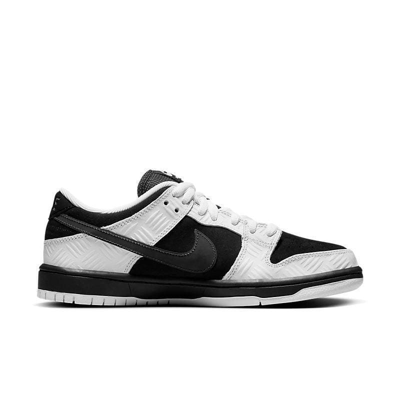 Nike SB Dunk Low TIGHTBOOTH | Banlieue91