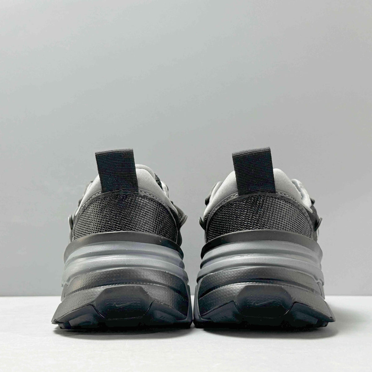Nike V2K Run 'Black Dark Smoke Grey' | Banlieue91