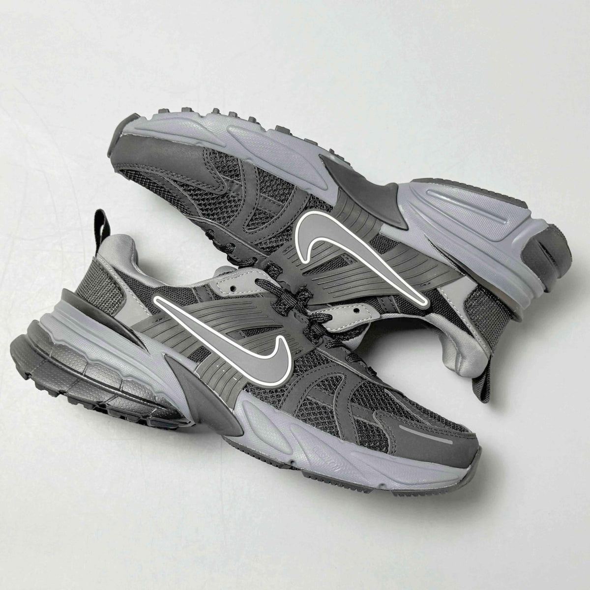 Nike V2K Run 'Black Dark Smoke Grey' | Banlieue91