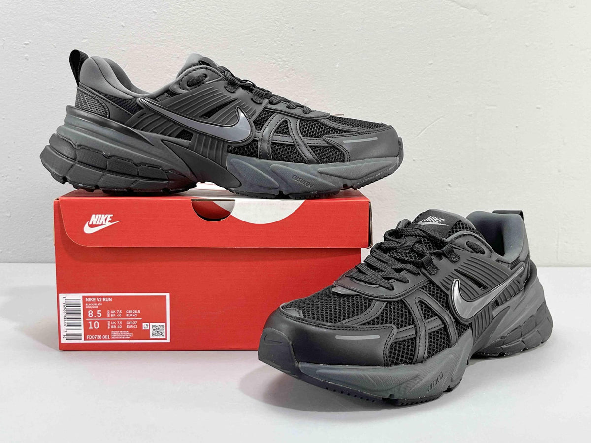 Nike V2K Run 'Metalic Silver Black' | Banlieue91