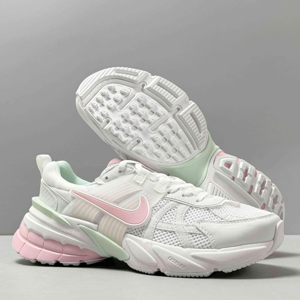 Nike V2K Run 'Pink' | Banlieue91