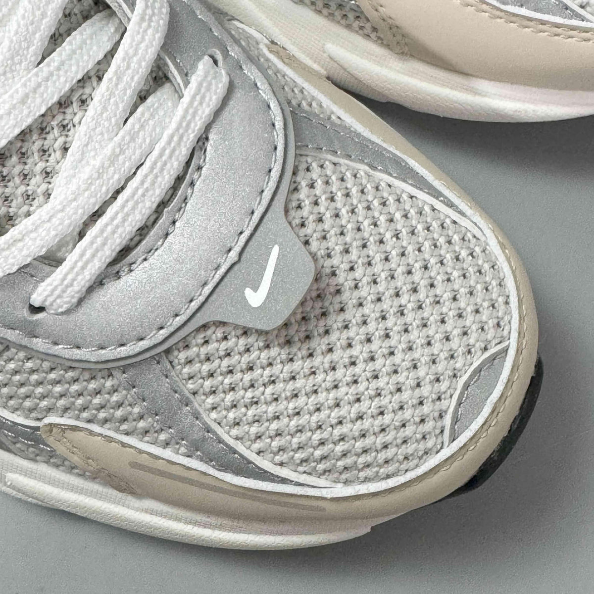 Nike V2K Run Viotech' | Banlieue91