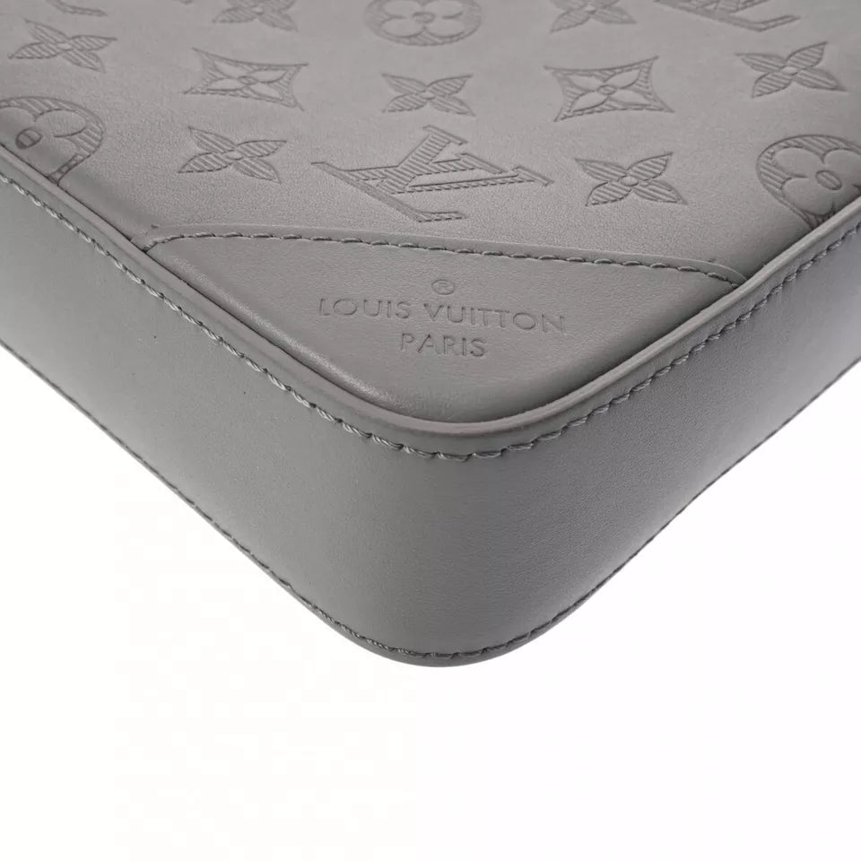 LOUIS VUITTON Monogram shadow Duo messenger Gray For Men - Banlieue91