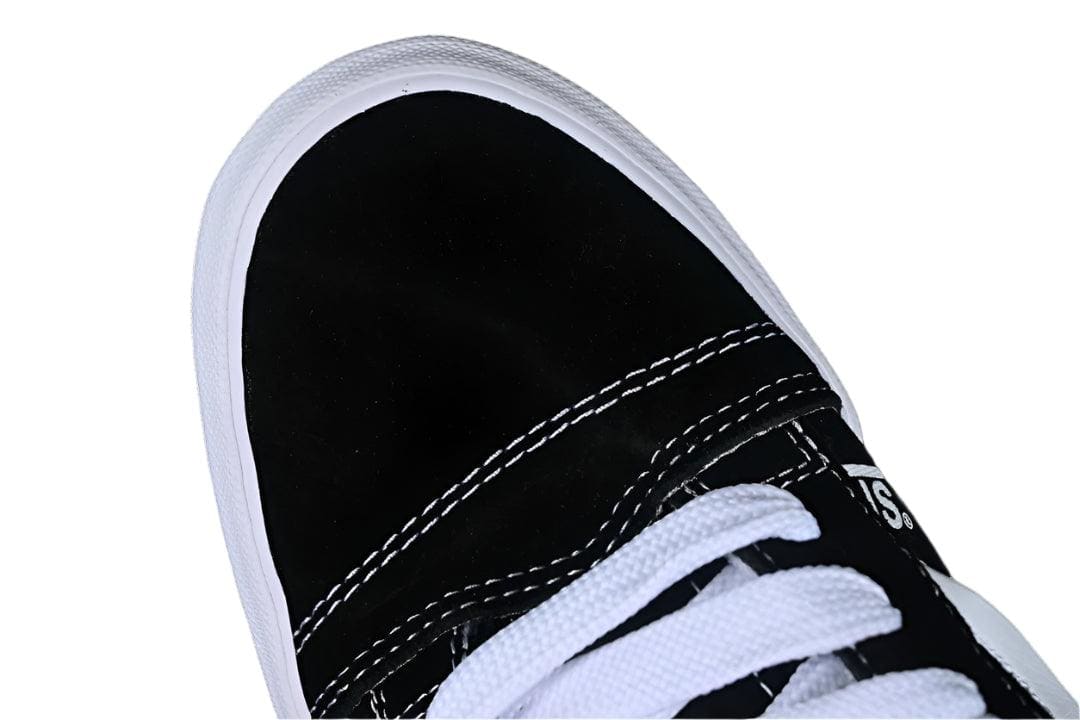 Vans Knu Skool 'Black/White' | Banlieue91