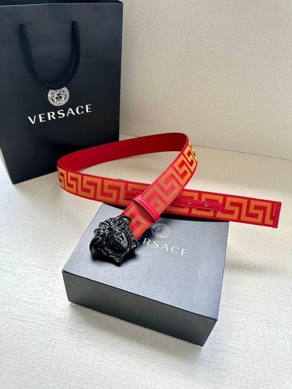 VERSACE La Medusa La Greca Belt In Red | Banlieue91
