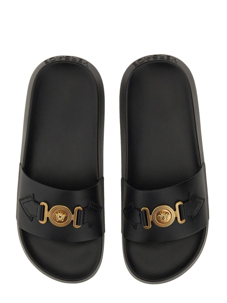 VERSACE Luxurious Slide Sandal for Men | Banlieue91